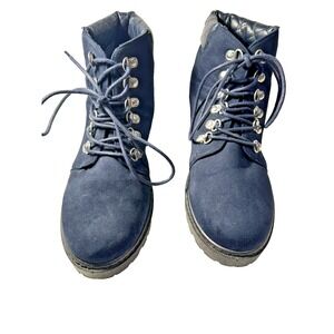 Wanted Navy Suede Quilted Ankle Boots Lace Up Chunky Sole Women Size 8.5